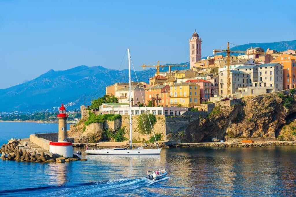 Appartement Vue Mer Avec Parking Gratuit Sur Place Bastia  Exterior photo