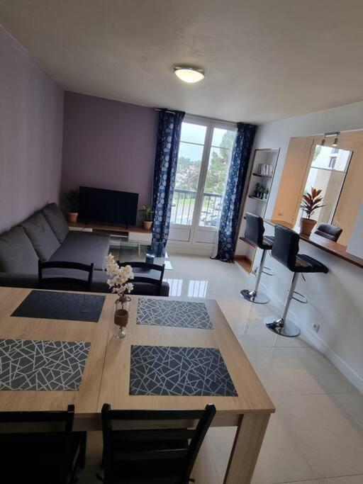 Appartement Vue Mer Avec Parking Gratuit Sur Place Bastia  Exterior photo